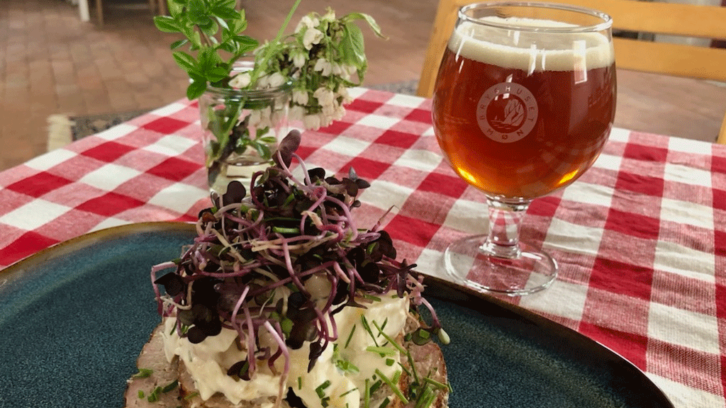 Helles Have Gårdcafé