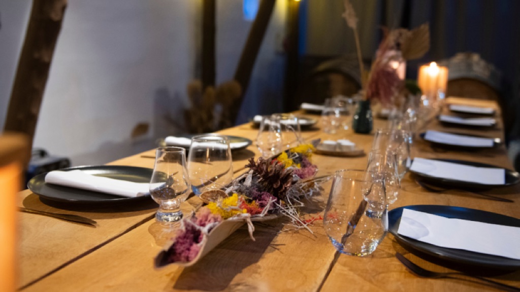 Mjødgård Mikrobryggeri dækket bord