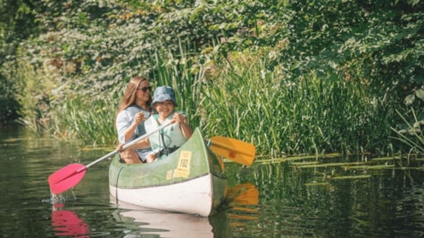 Susåen - Familie i kano