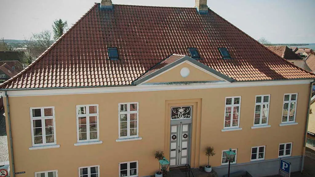 The old town hall in St. Annagade seen from above
