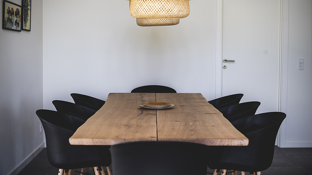 Spisebordet i præriehusene hos Ditlevsdal Bison Farm