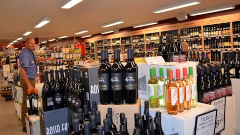 vinafdelingen i SuperBrugsen i Søndersø
