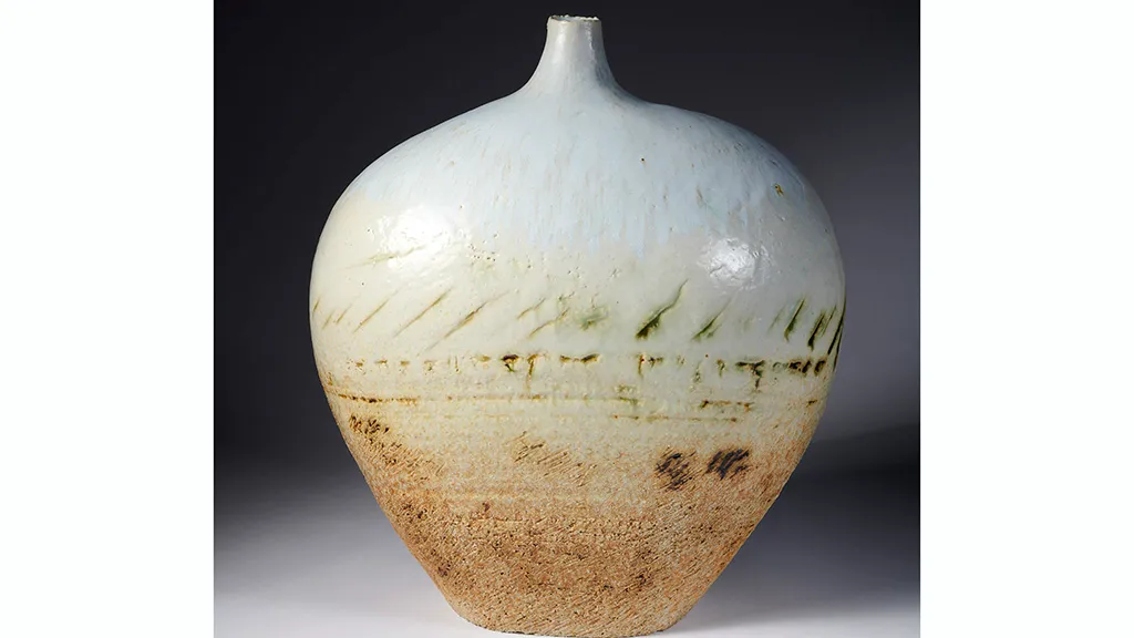 Round vase in white and brown shades by Peter Tybjerg