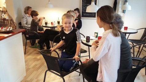 Cafe'en hos Aaagaardens Lys