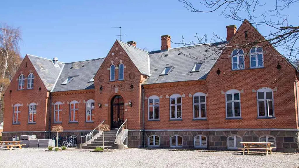 Nislevgaard's main building