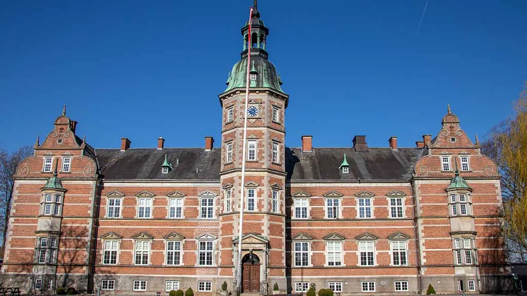 Østruplund's main building