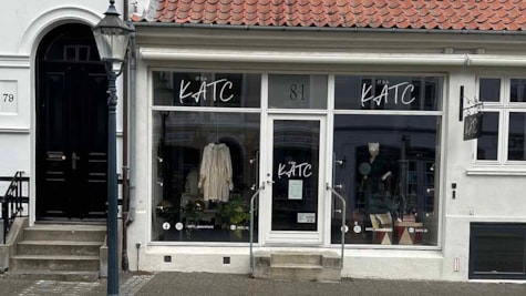 Facaden på butikken KATC_secondhand
