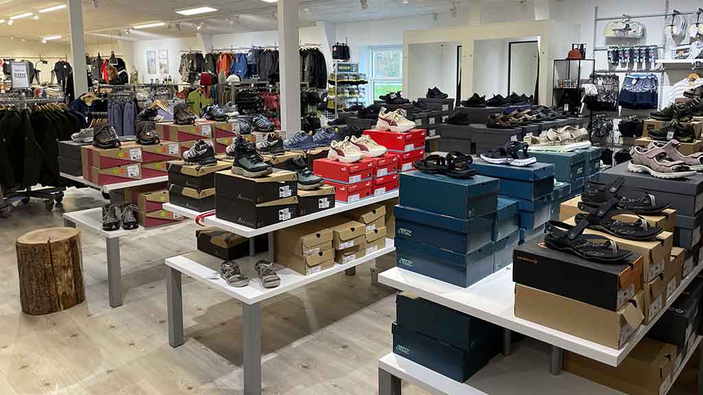Schuhe im WestWind Bogense Laden