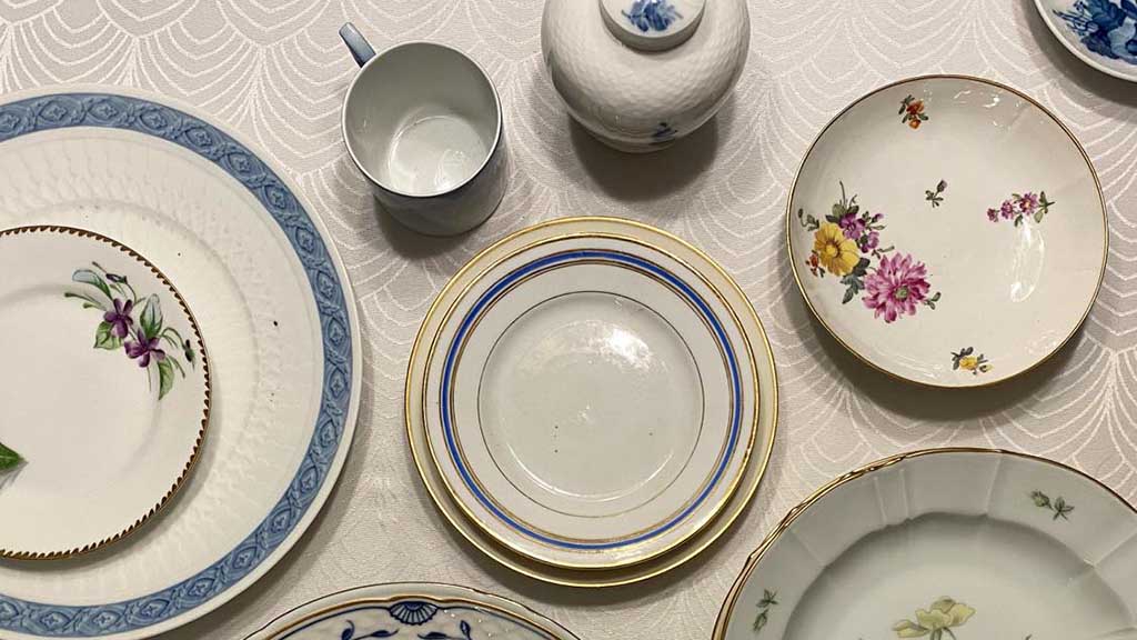 Antikes Porzellan auf dem Thorslundgård