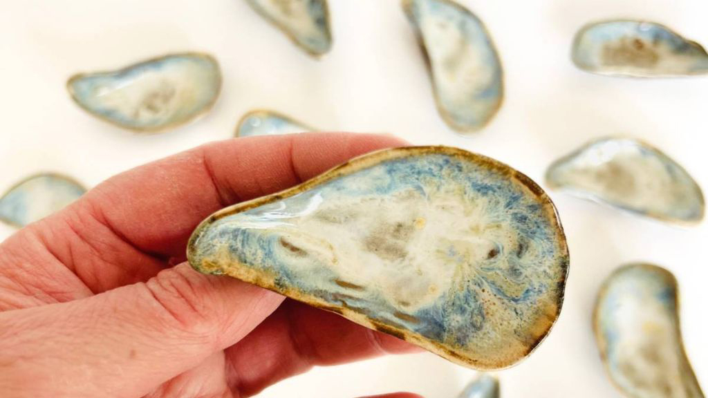 Blue mussel - CLAY by Tina Marie