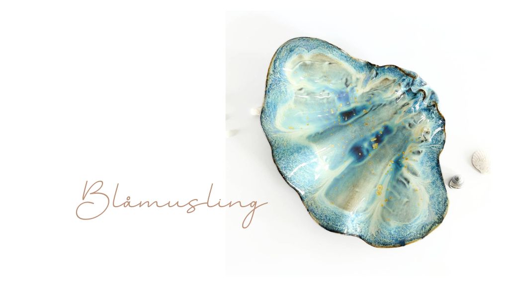 Blue mussel - CLAY by Tina Marie