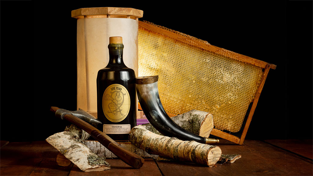 Flaske med Une Mjød