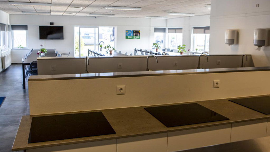 Kitchen facilities at DCU Camping Flyvesandet