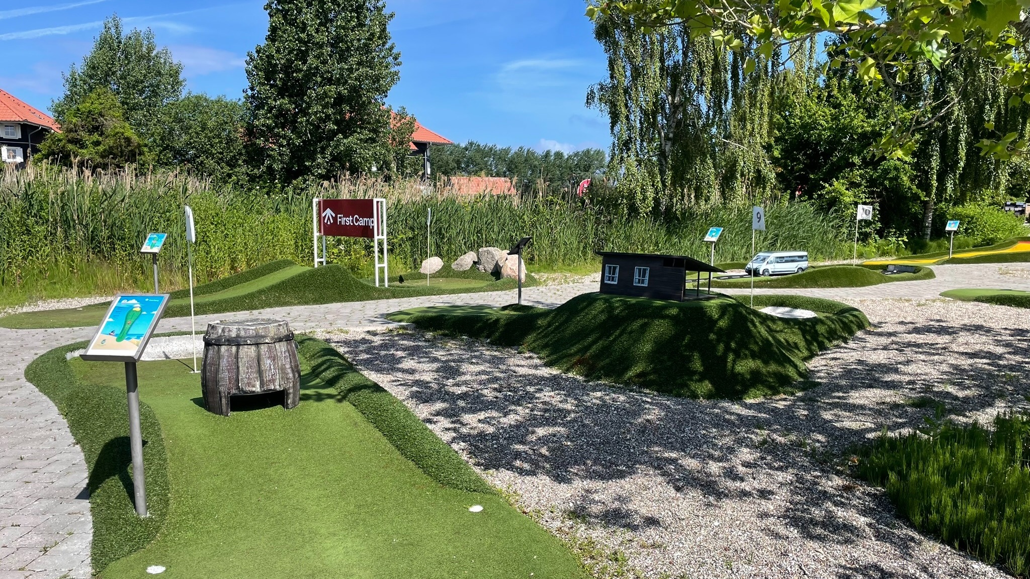 Minigolf bei First Camp Bogense City