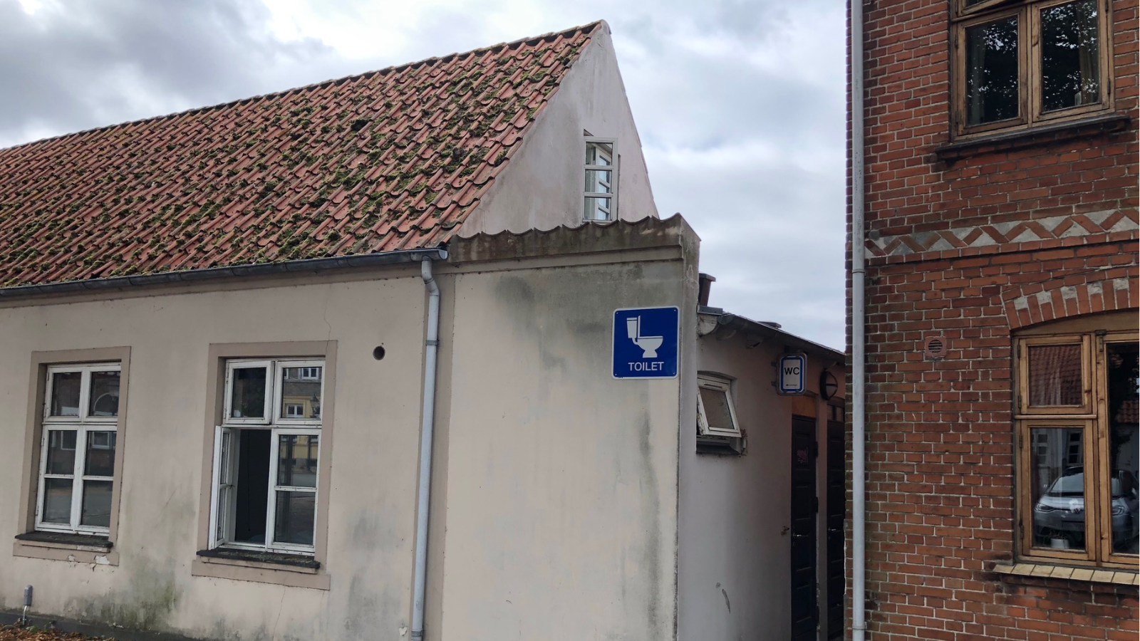 Public toilet by Torvet in Bogense