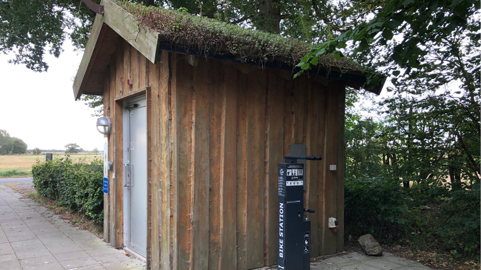 Offentligt toilet ved Glavendruplunden