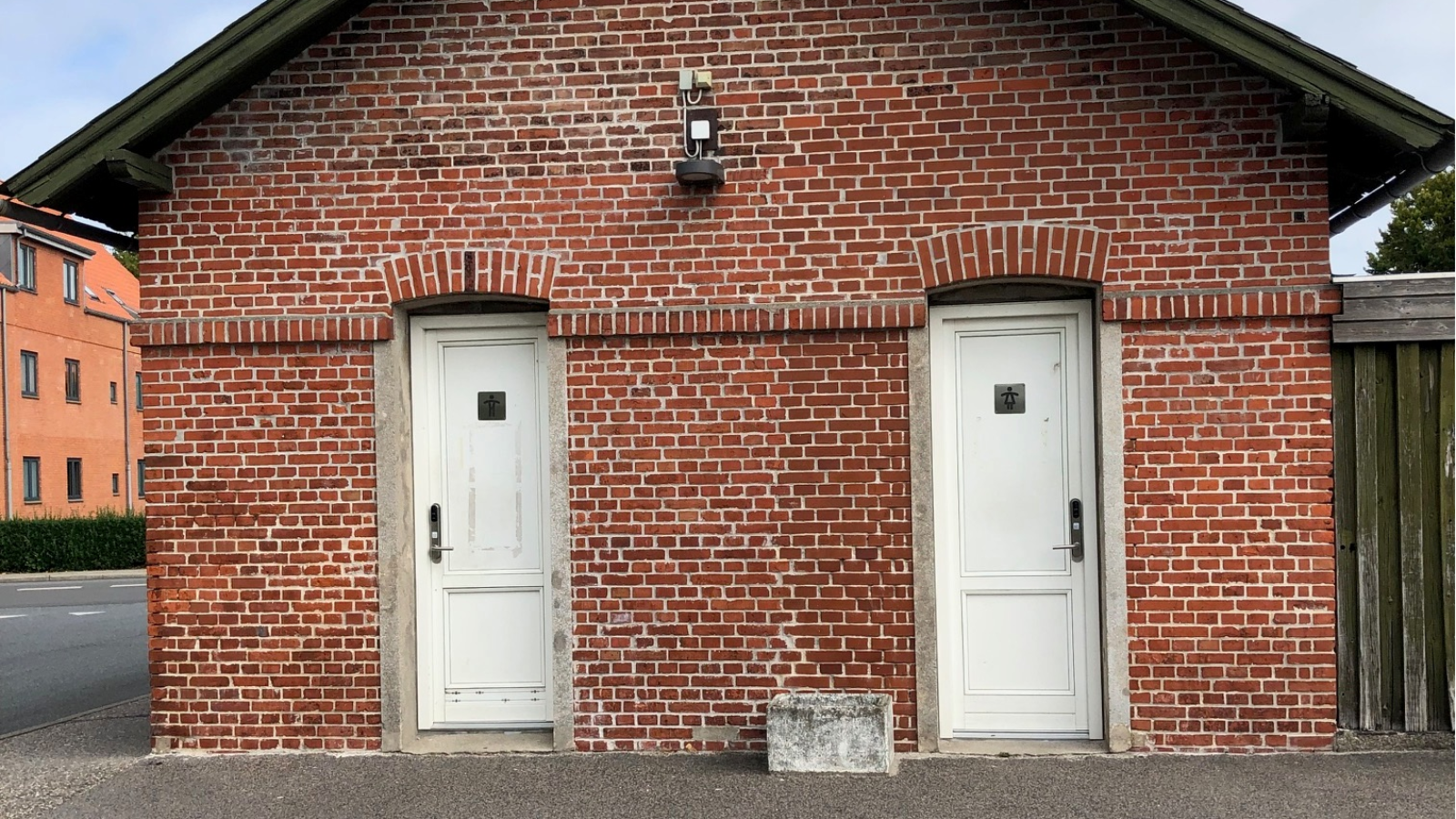 Public toilet by Bogense Bus Terminal