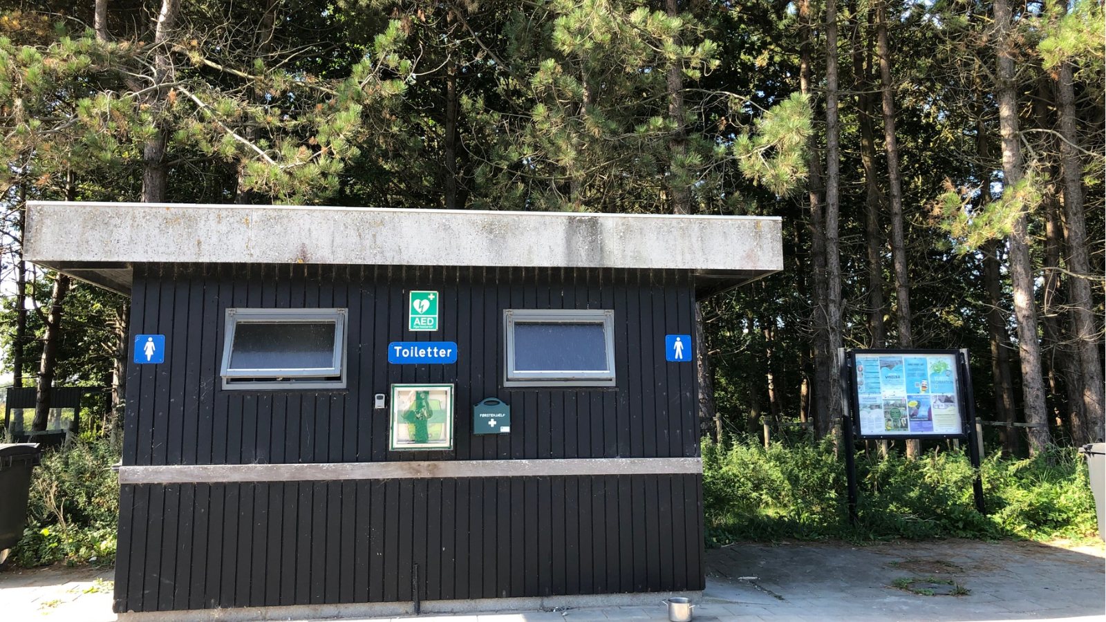 Öffentliche Toilette bei Hofmansgave Strand