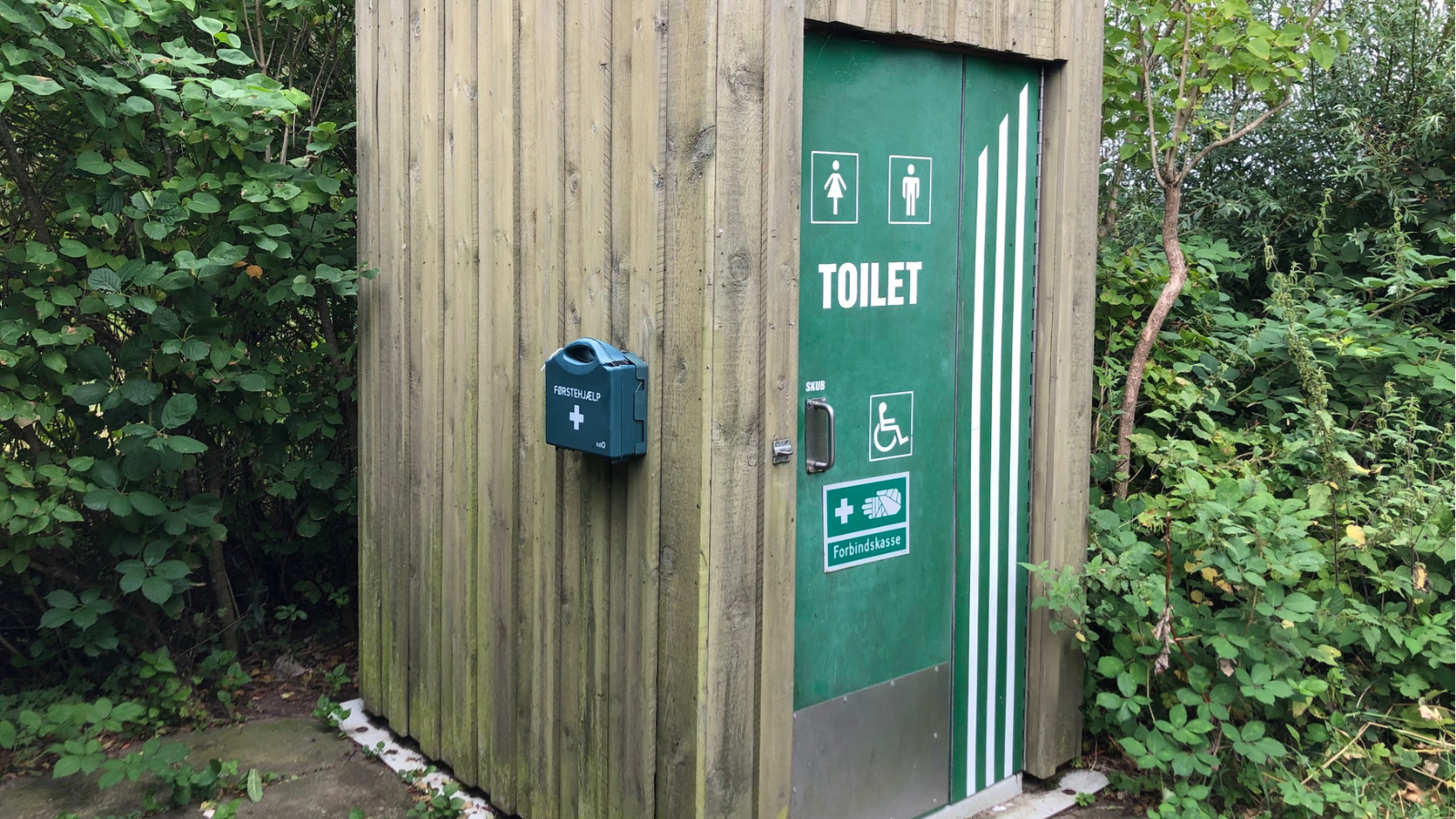 Public toilet by Skåstrup Beach