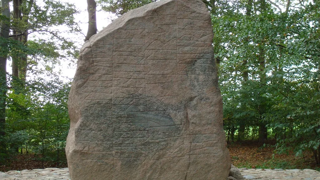 The Glavendrup stone close up