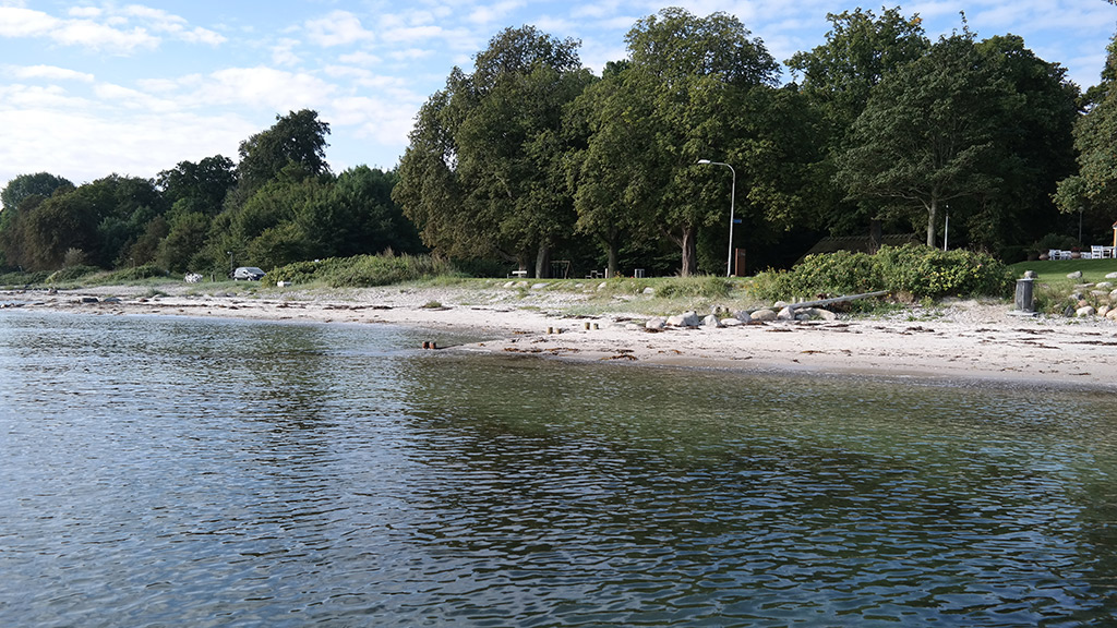 Der Strand von Hesselhuset in Nyborg, Dänemark