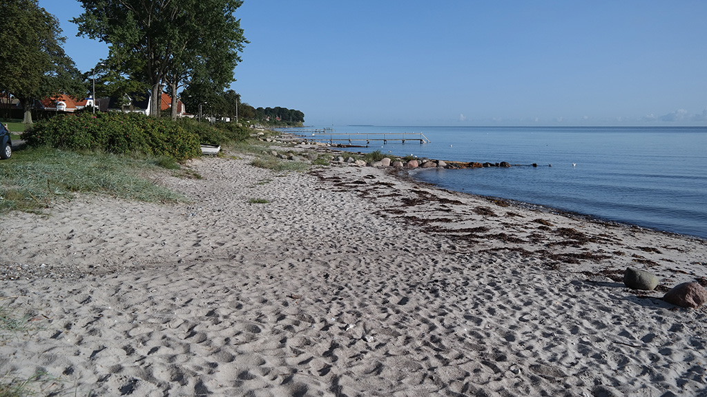 Der Strand von Hesselhuset in Nyborg, Dänemark