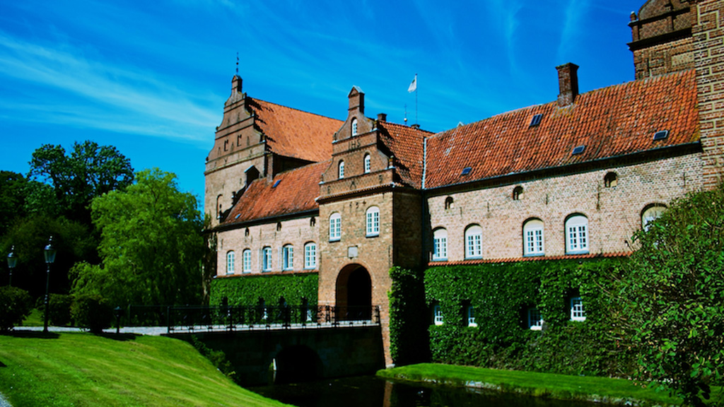 Holckenhavn Fjord and Vindinge Å river (9,9 km)
