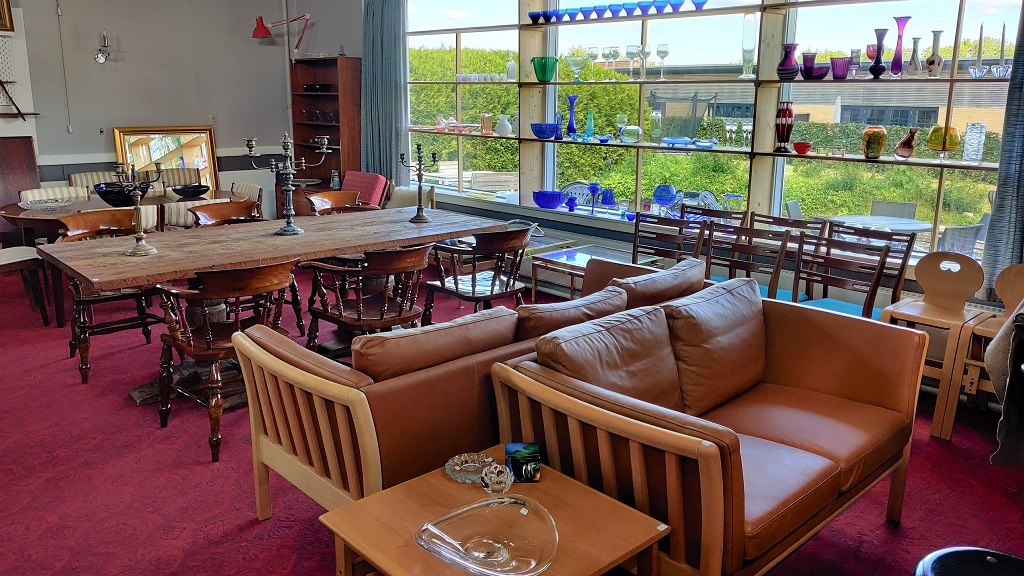 Husfryd antik, retro og design butik