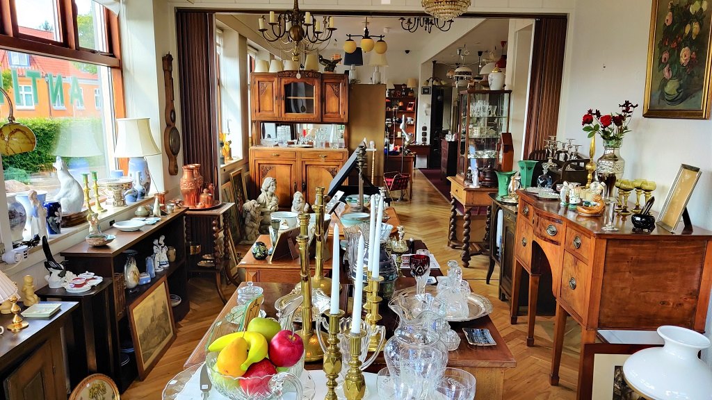 Husfryd antik, retro og design butik