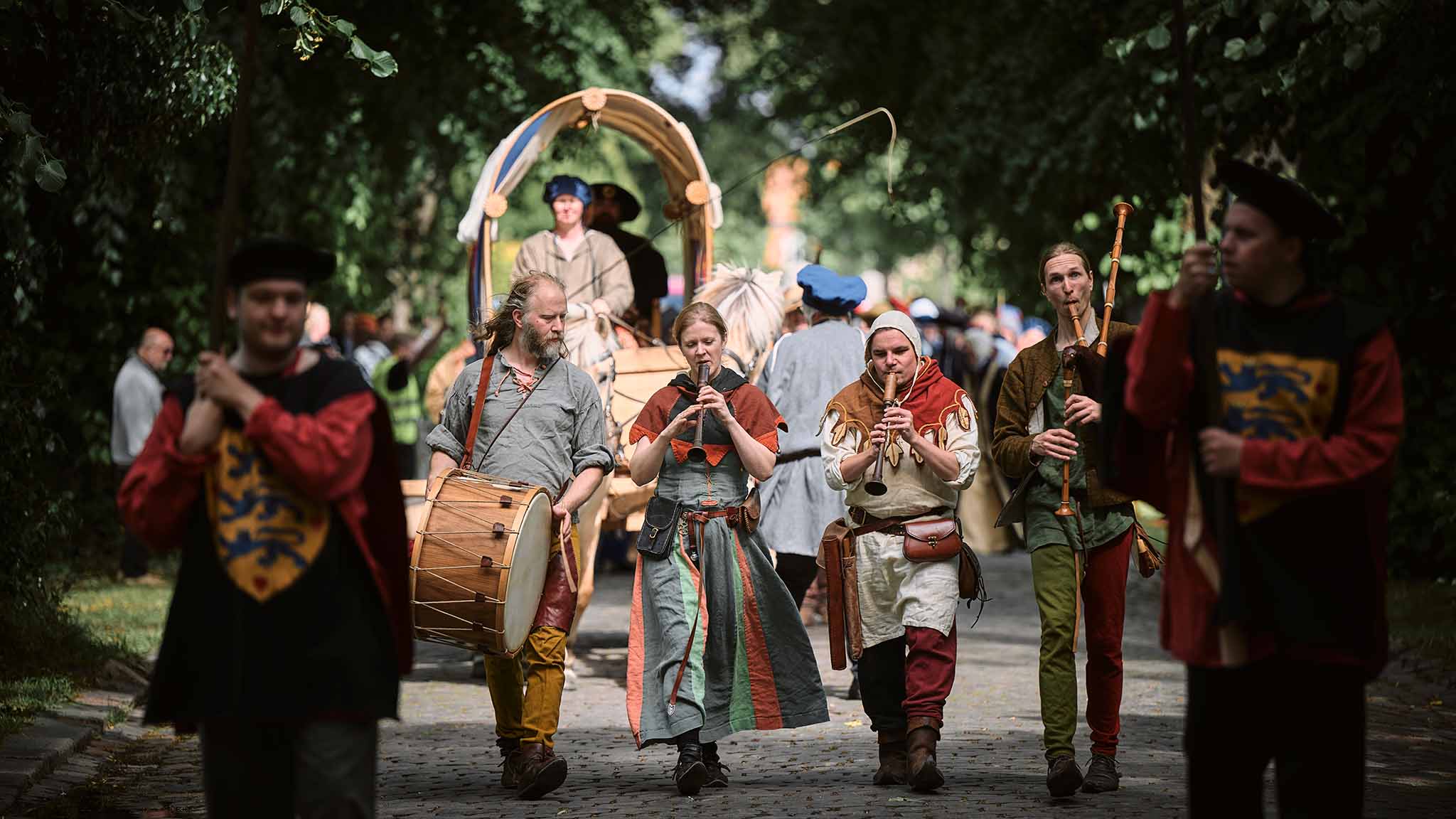 Danehof: Der große Eröffnungsumzug zum Danehof – einem mittelalterlichen Festival von Weltrang.