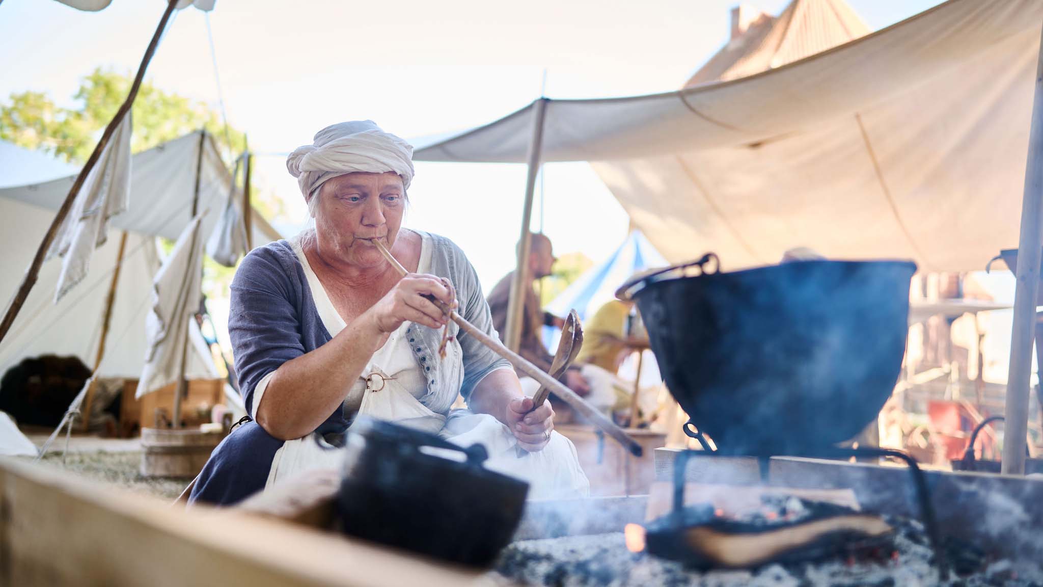 Danehof: Erleben Sie Live-Workshops im Danehof – einem mittelalterlichen Festival von Weltrang in Nyborg
