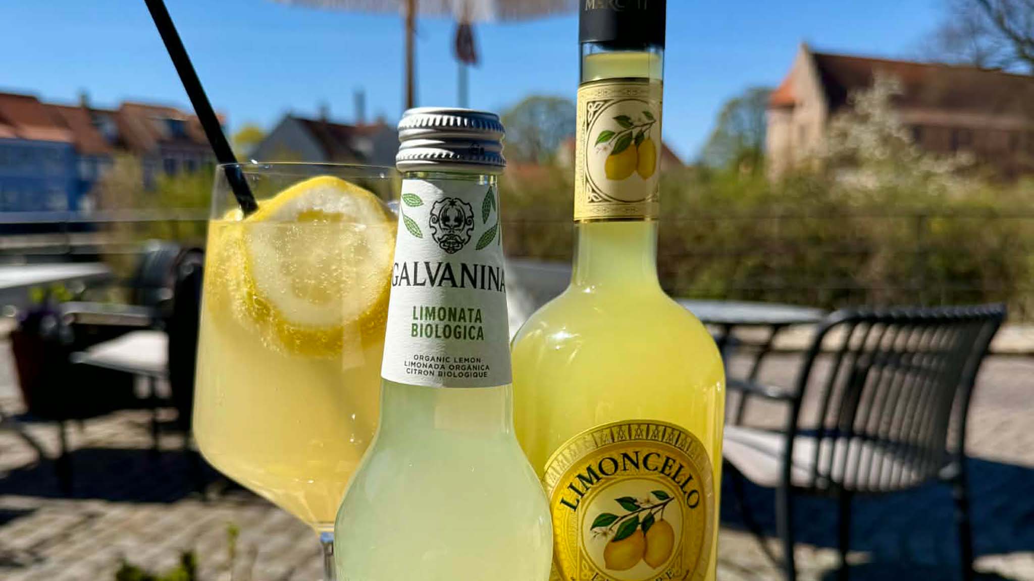 Restaurant Apoli mit Blick auf Schloss Nyborg, Fünen, Dänemark