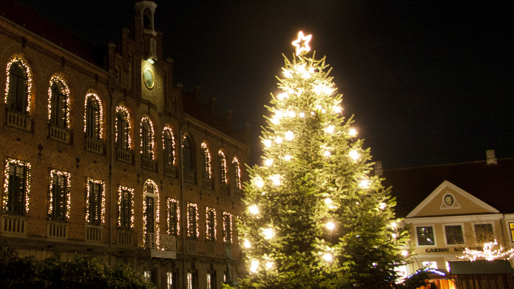 Det store juletræ på Nyborg Torv til Jul i den gamle Kongeby