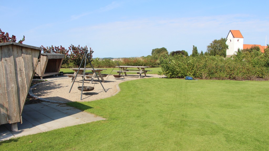 Shelters på Kirkelunden ved Veggerby Kirke