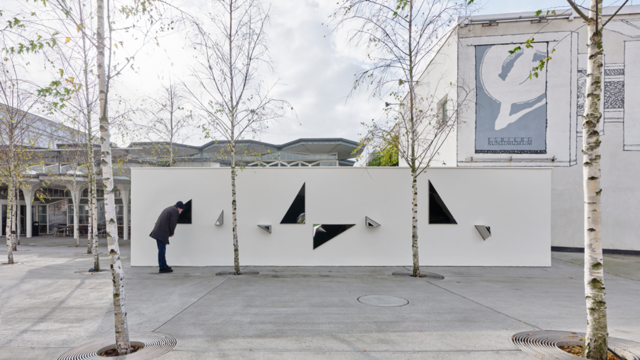 Olafur Eliasson, The curious museum wall, Esbjerg Kunstmuseum