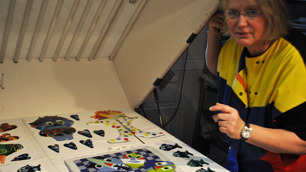 Bei Ribe Glas & Galerie wird Glas verbrannt