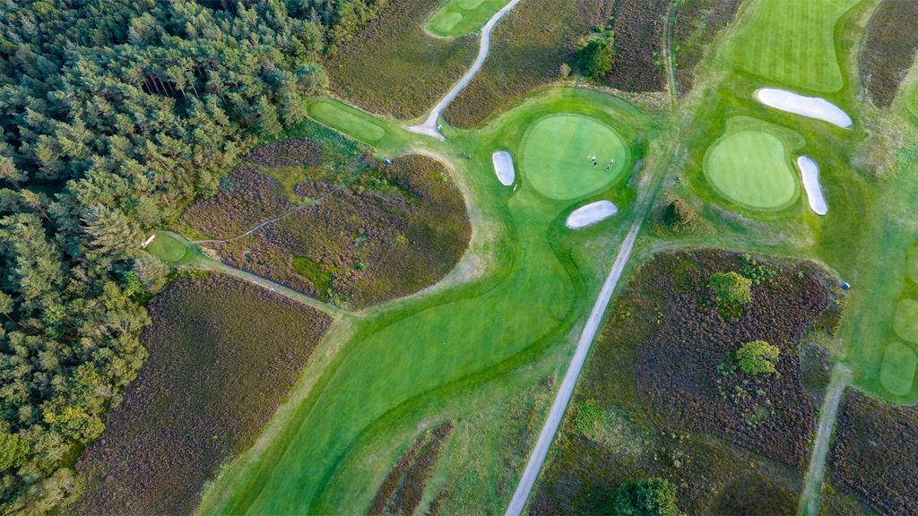 Golfbane set fra luften