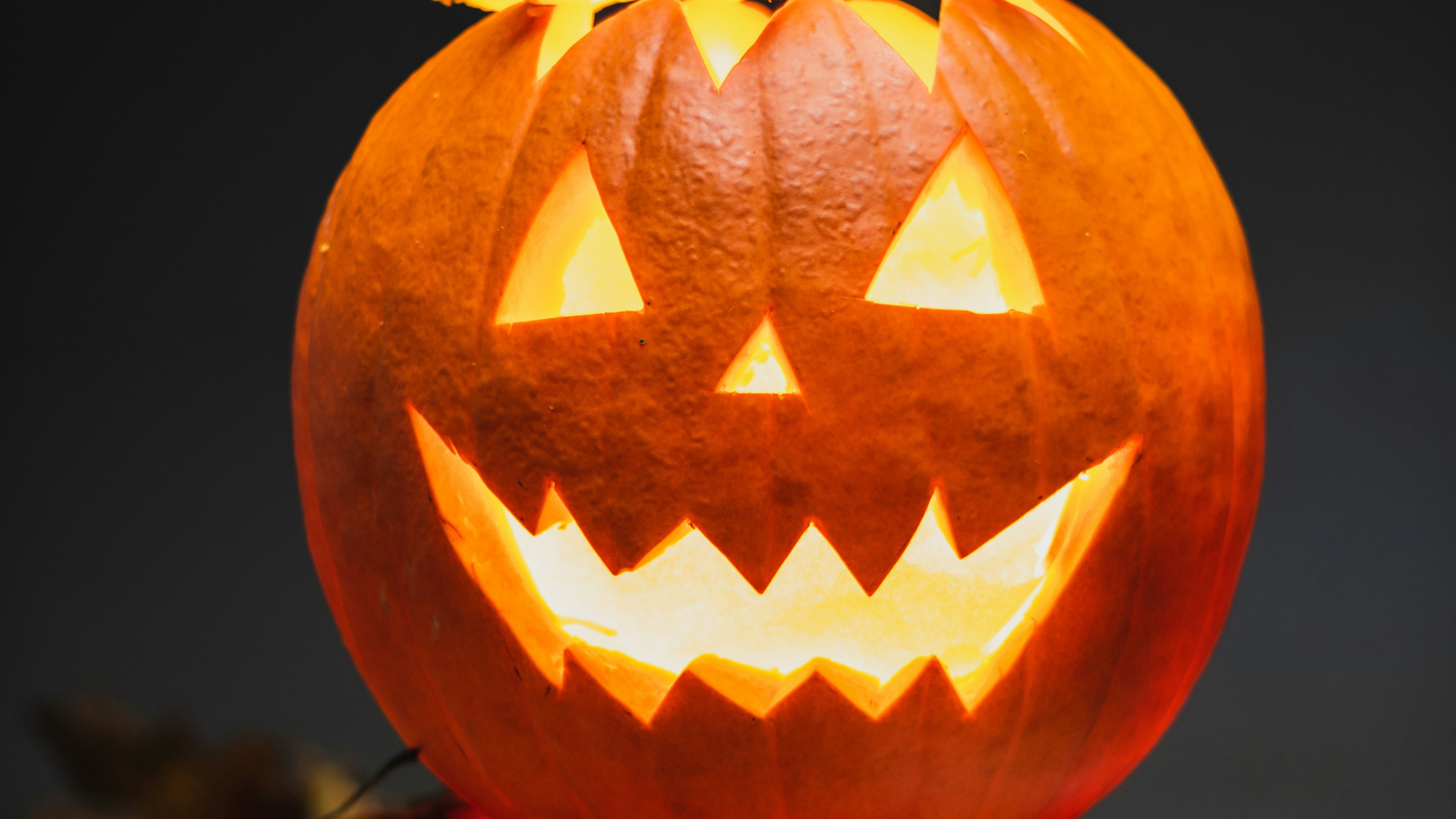 Lysende halloween-græskar