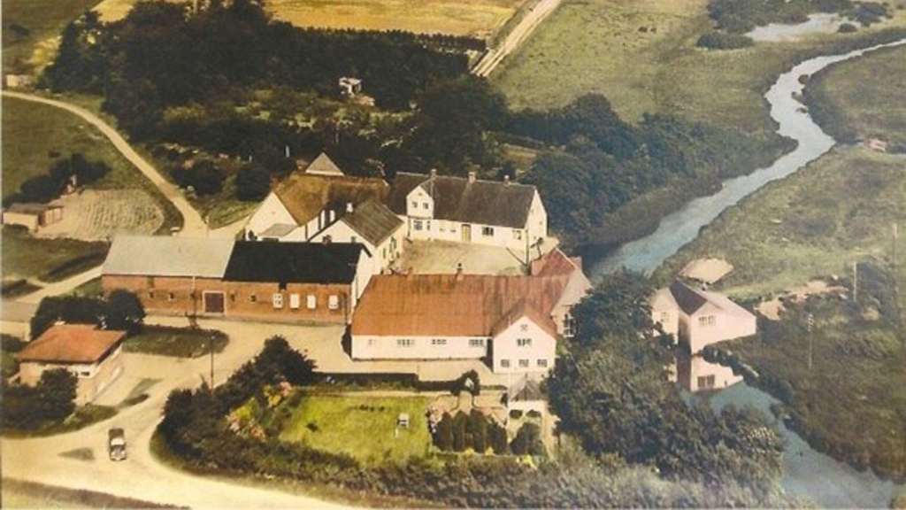 Old picture of Lydum Mill