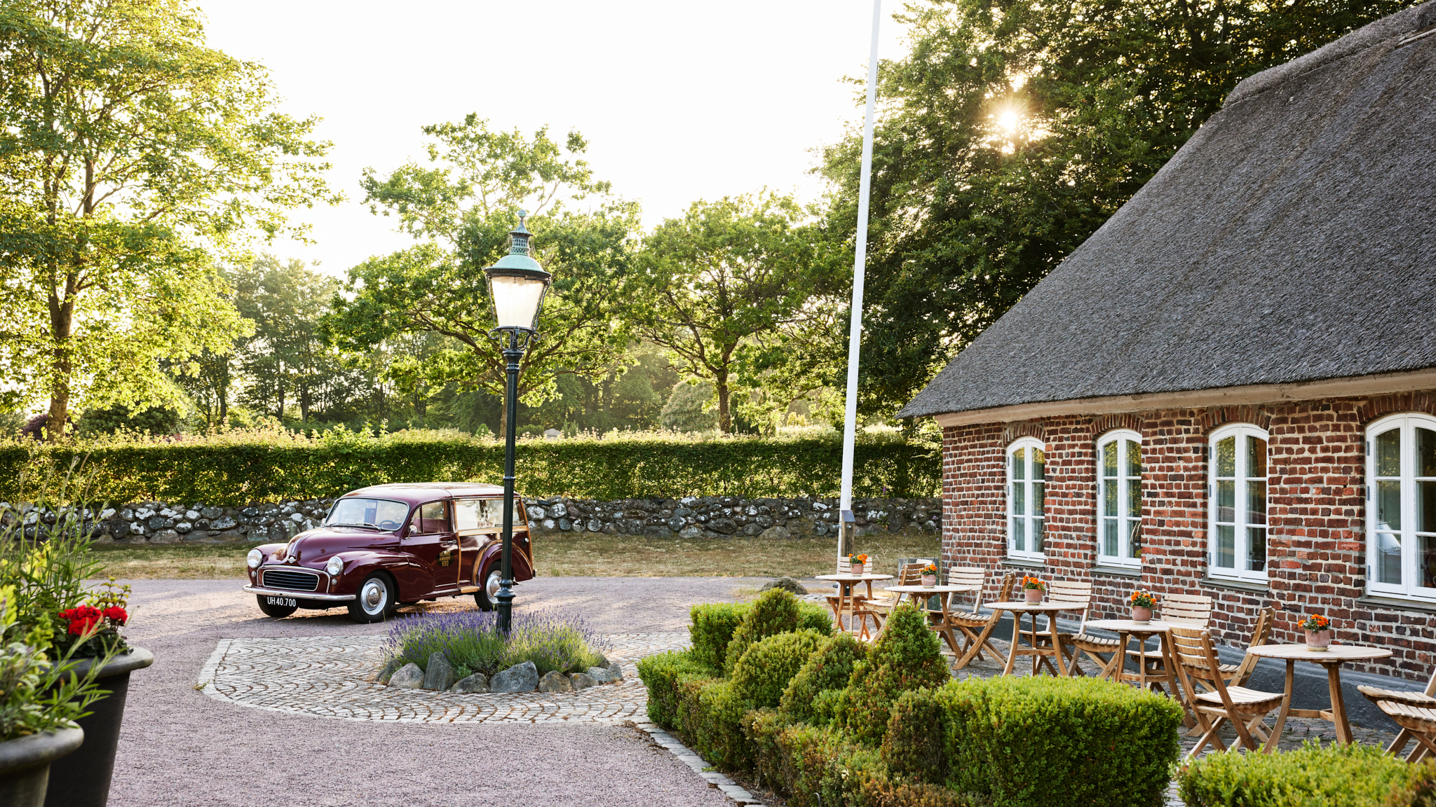 Henne Kirkeby Kro - front facade