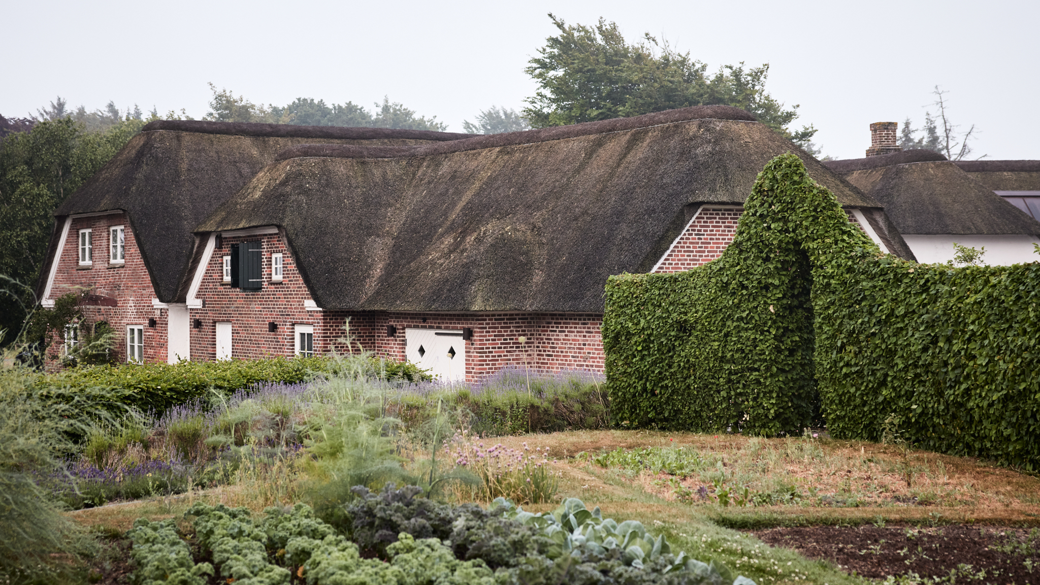 Henne Kirkeby Kro - The back side of the inn