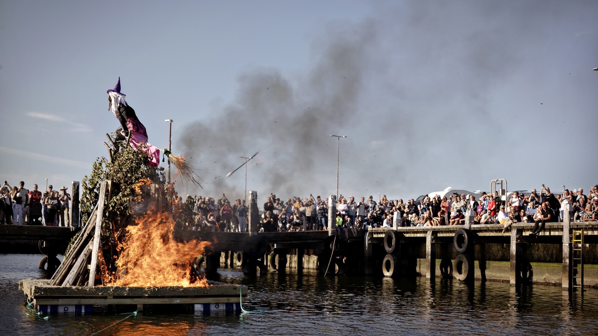 Sankt Hans, Sluseøen Hvide Sande