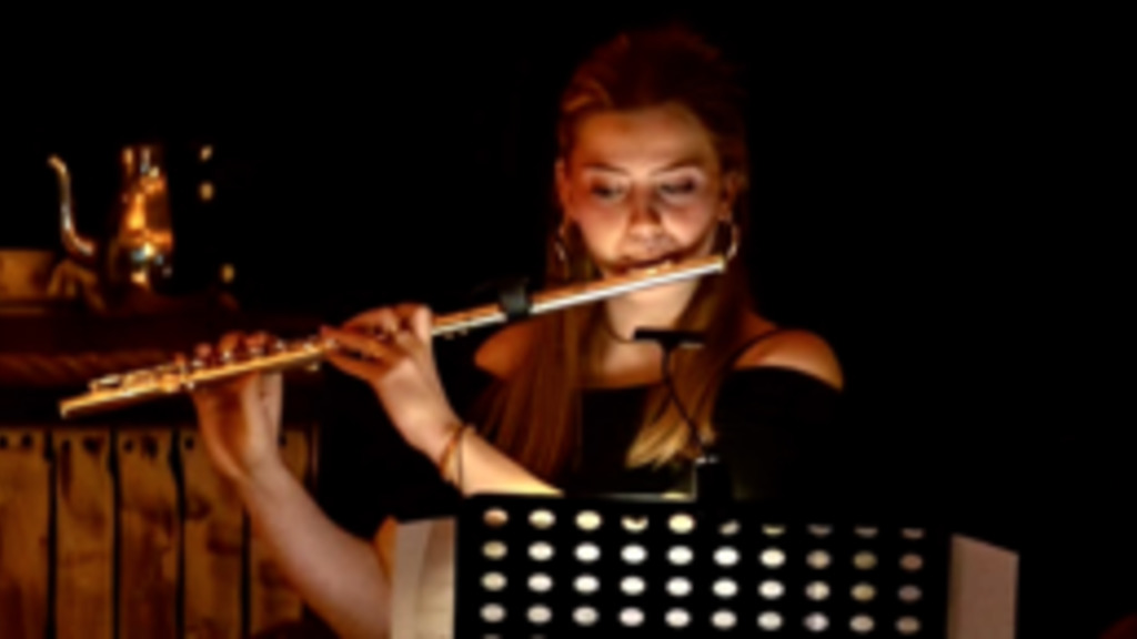 HUSET - En aften med musik, mod og ungt talent