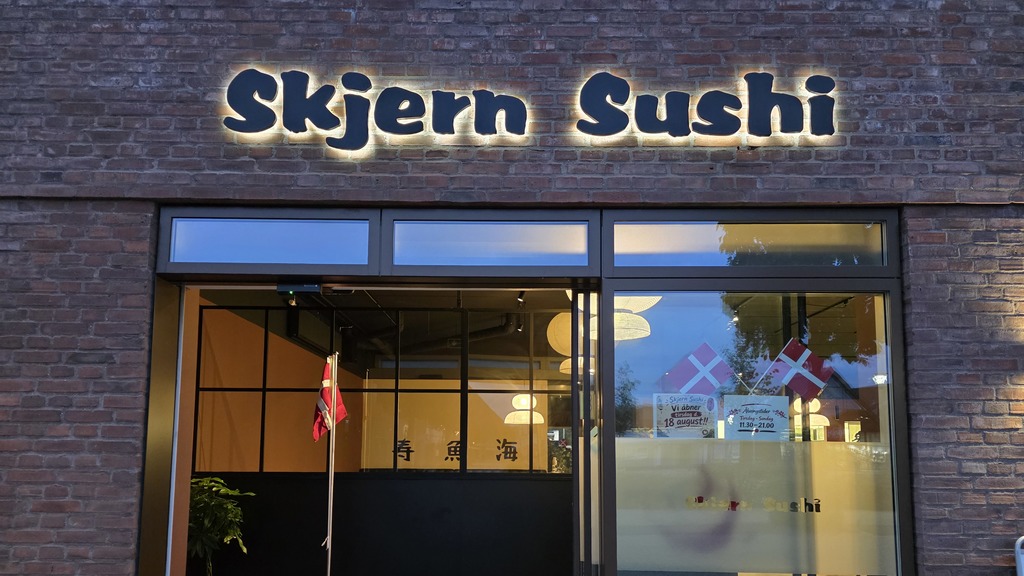 Indgangsdøren til Skjern Sushi