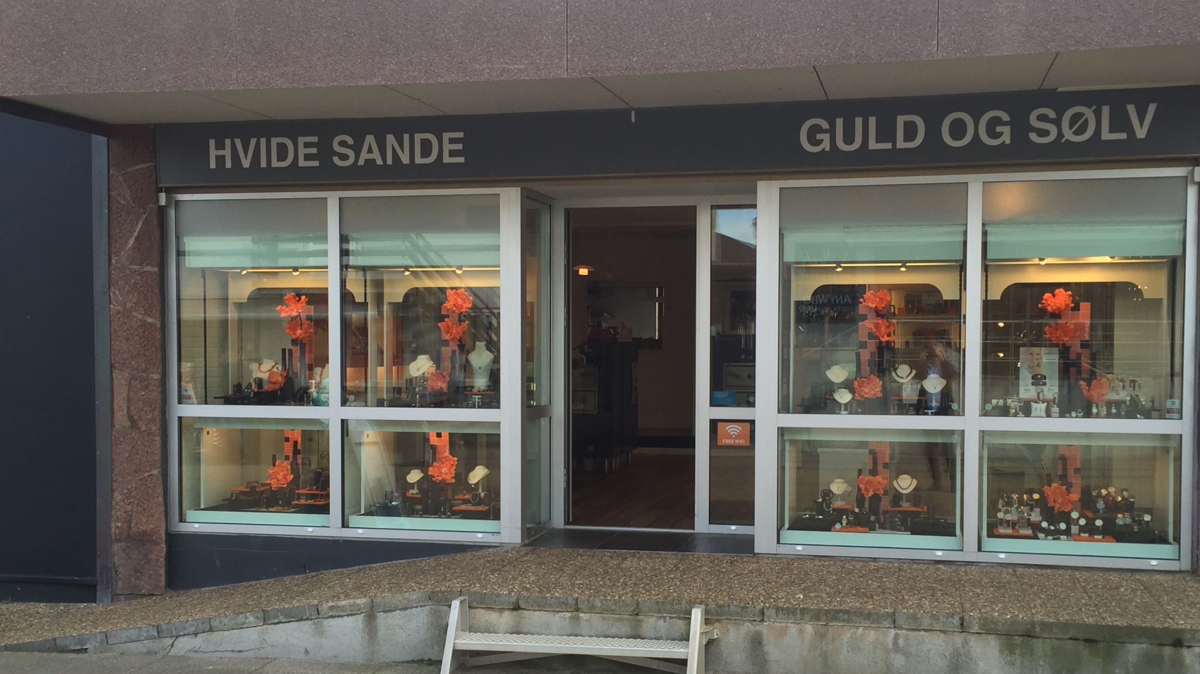 Shopping, kunsthåndværk & gallerier i Hvide Sande Visitvesterhavet