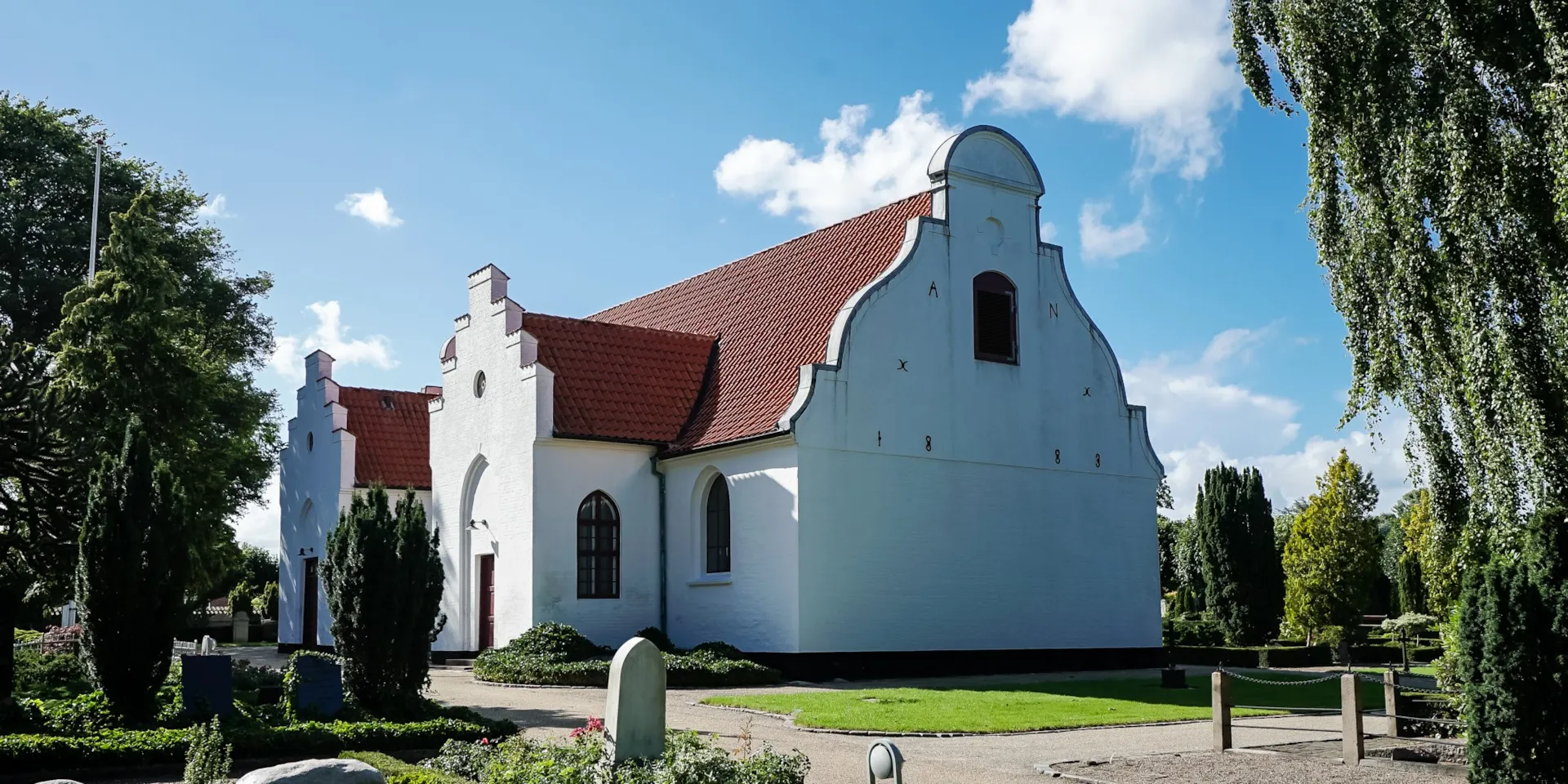 Fladstrand Kirke Frederikshavn_DSC03525 16_9