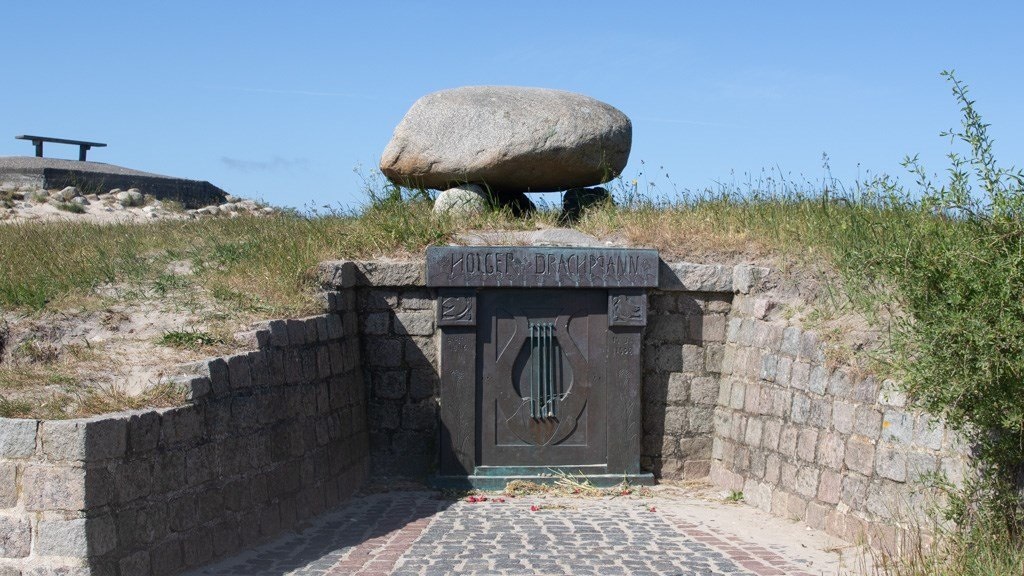 Hiking: Grenensporet- Hiking experiences you'll never forget