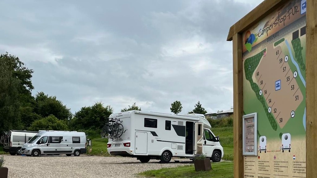 Autocamper Fur Camping - CamperStop FUR