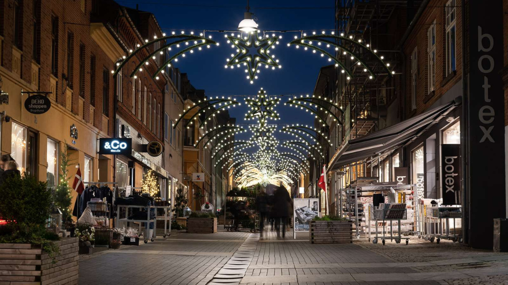 Juletræstænding