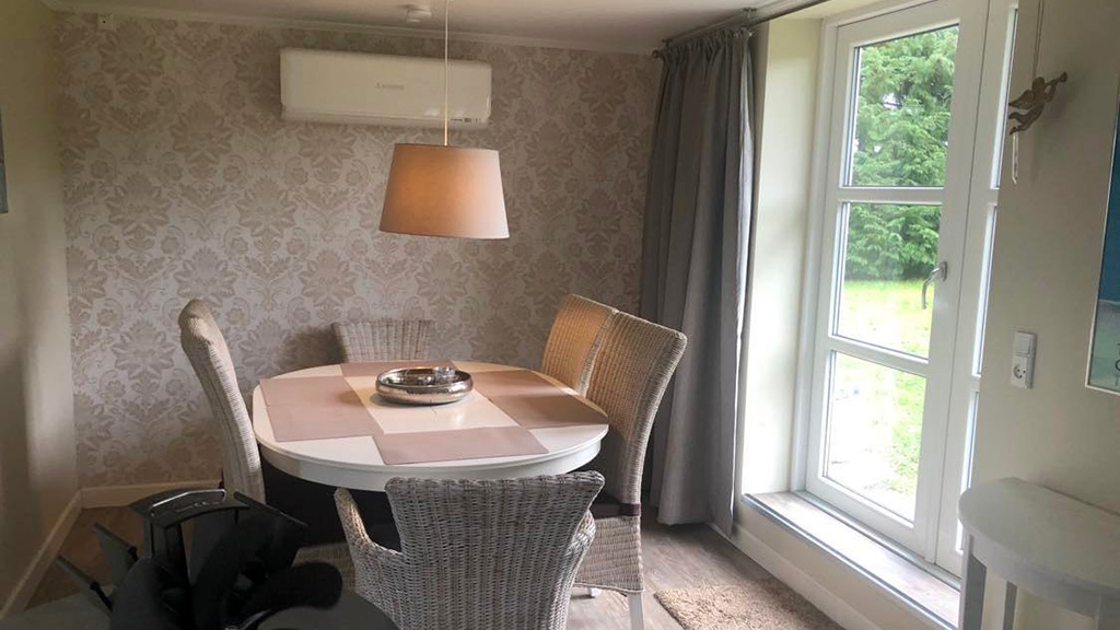 Mommark Holiday Home